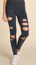 Load image into Gallery viewer, Distressed Leggings